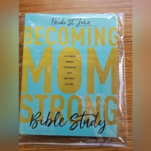 USED Becoming Mom Strong Book